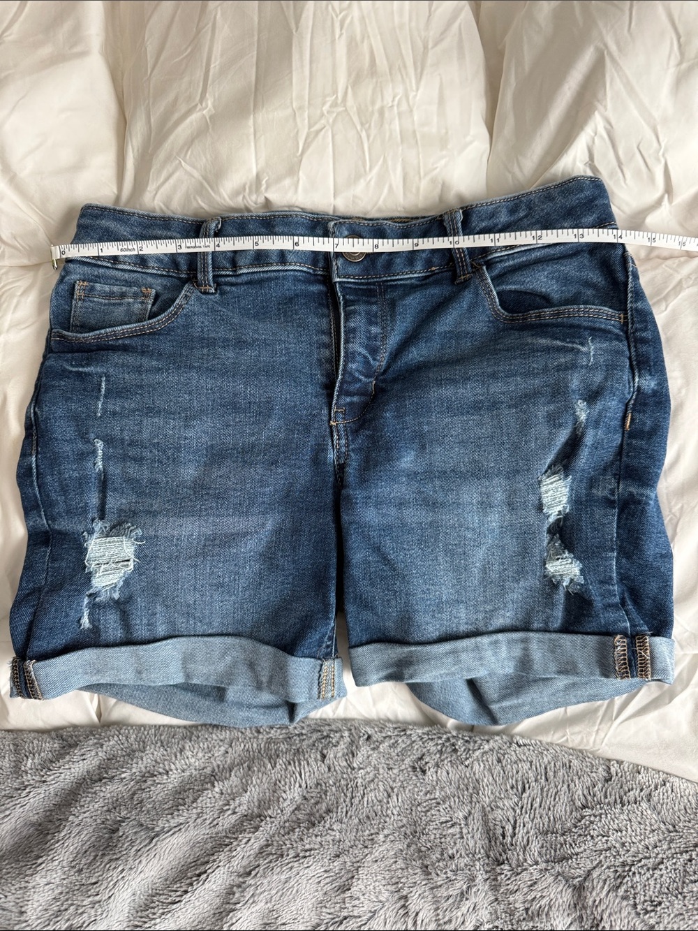 SO Distressed Rolled-Cuff Denim Shorts - Blue
